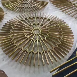 Họa tiết trang trí CNC hình hoa tròn ánh vàng